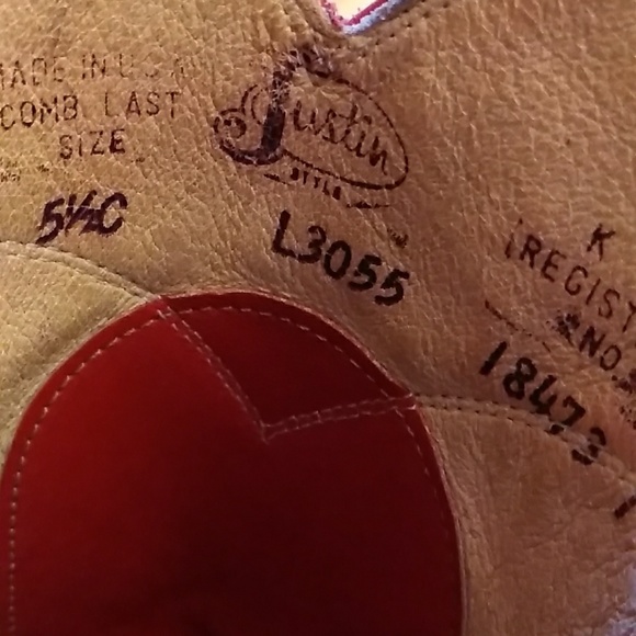 Red Justin Boots size 5 and 1/2 - Picture 6 of 7
